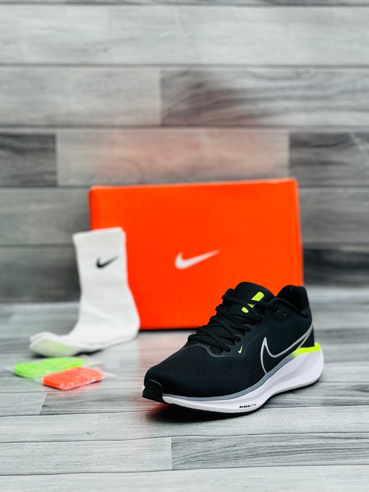 Black Air Zoom Performance Running Shoes – Sleek & Lightweight