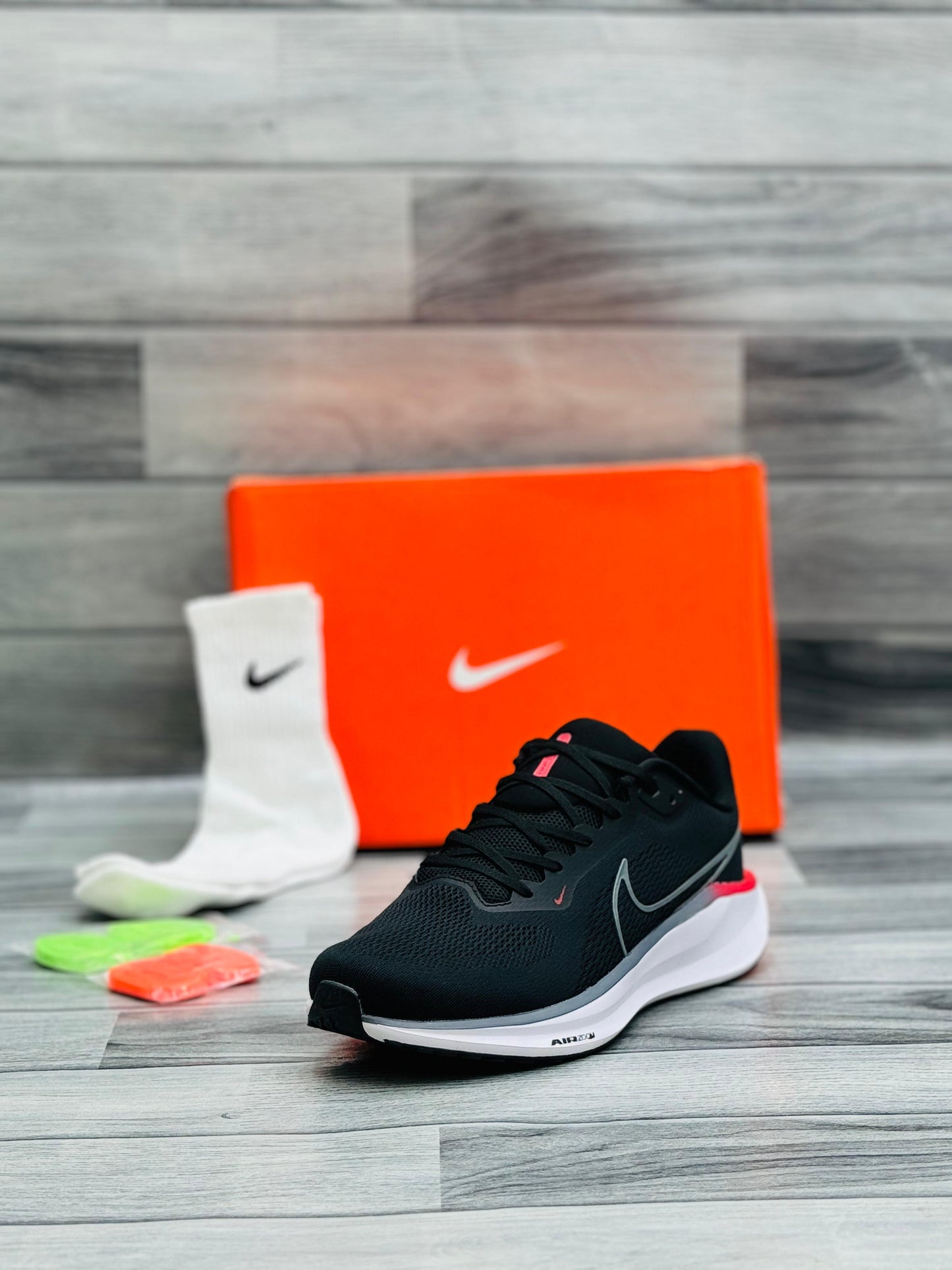 Black Air Zoom Performance Running Shoes – Sleek & Lightweight