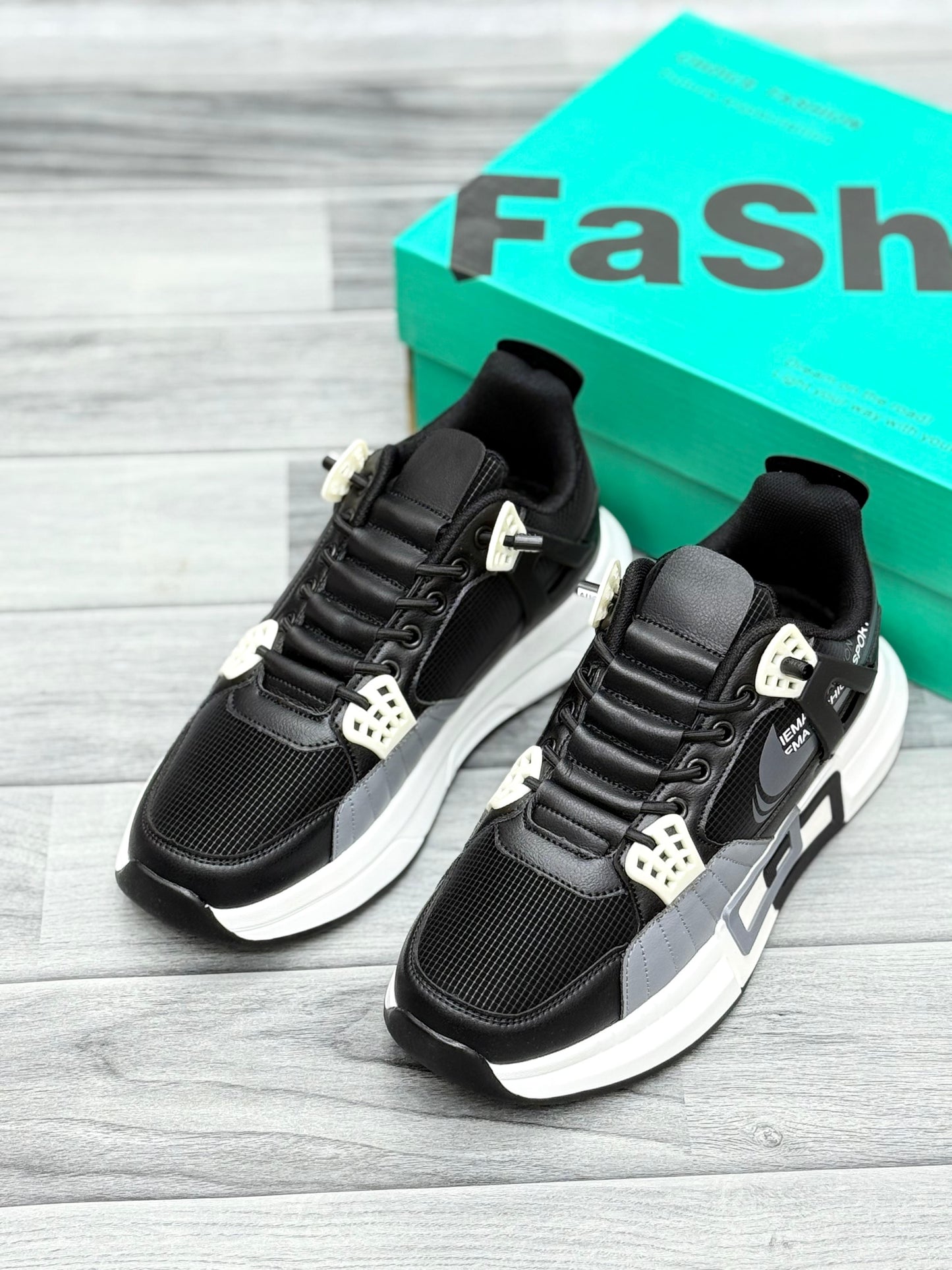 Trendy Chunky Sneakers – Stylish & Comfortable Footwear