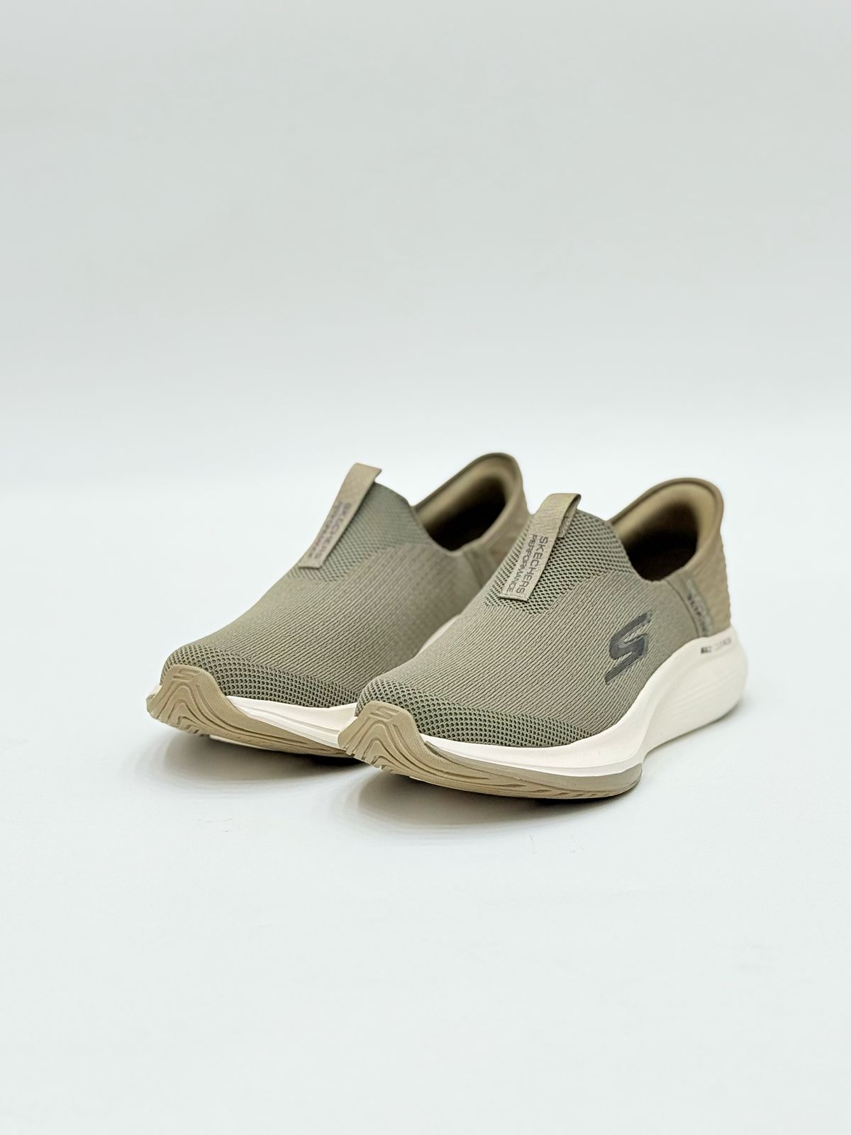 Brown Slip-On Walking Sneakers – Lightweight & Comfortable