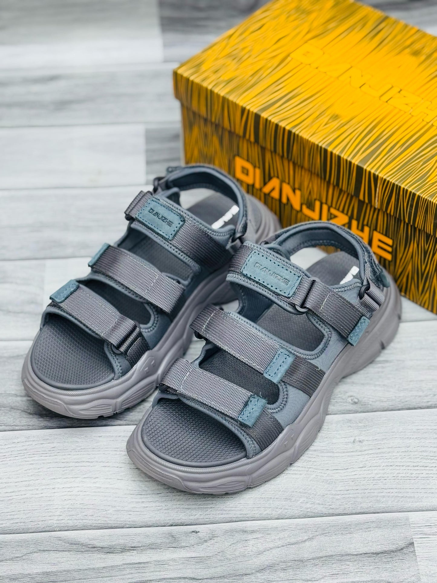 Dianzhe Black Chunky Sandals – Bold, Stylish & Ultra Comfortable