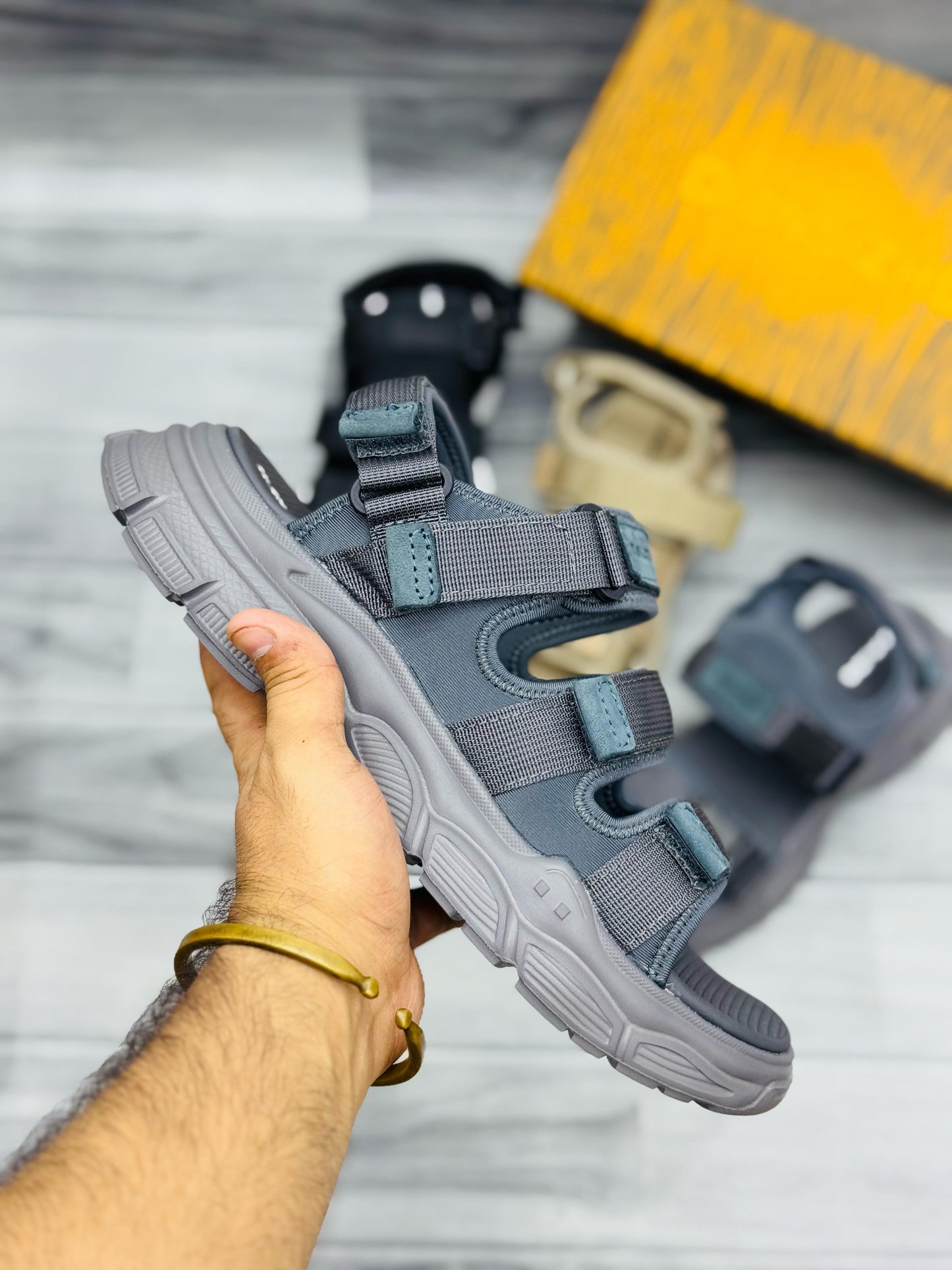 Dianzhe Black Chunky Sandals – Bold, Stylish & Ultra Comfortable
