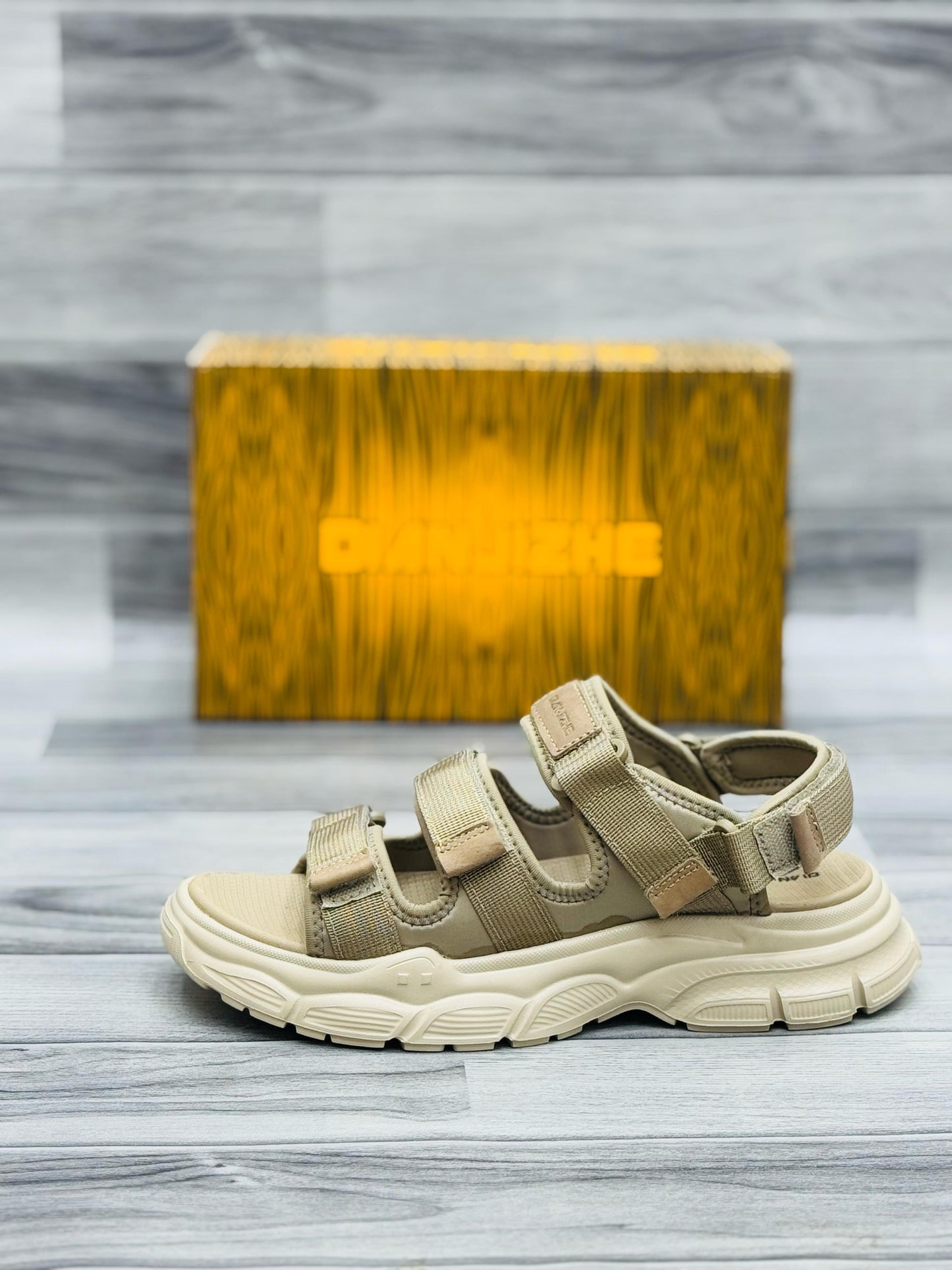 Dianzhe Black Chunky Sandals – Bold, Stylish & Ultra Comfortable