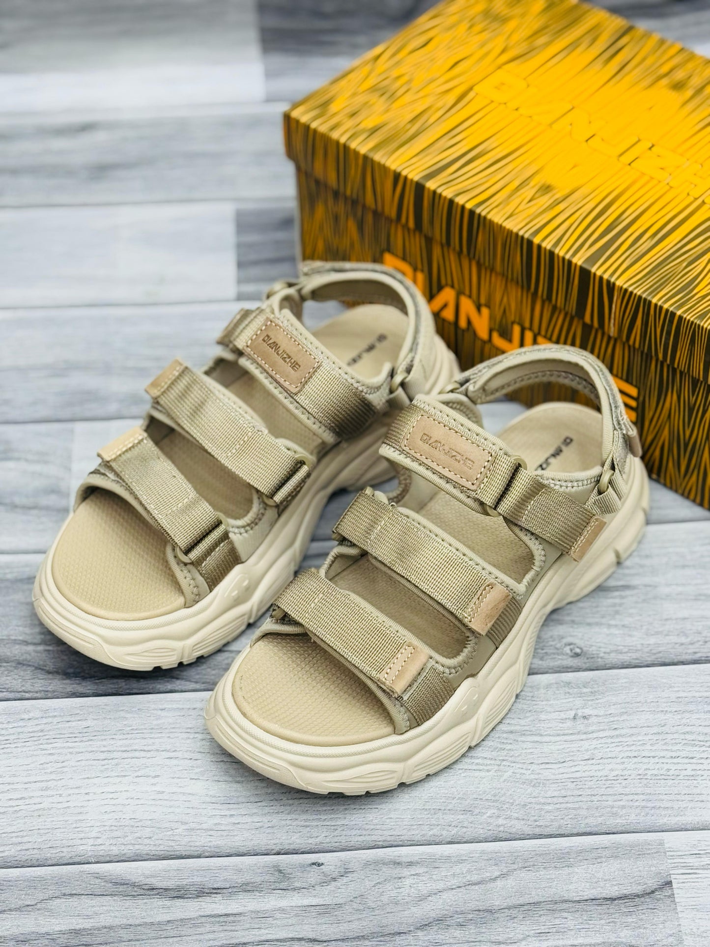 Dianzhe Black Chunky Sandals – Bold, Stylish & Ultra Comfortable
