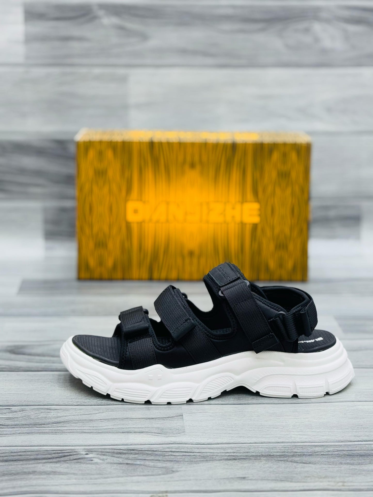 Dianzhe Black Chunky Sandals – Bold, Stylish & Ultra Comfortable