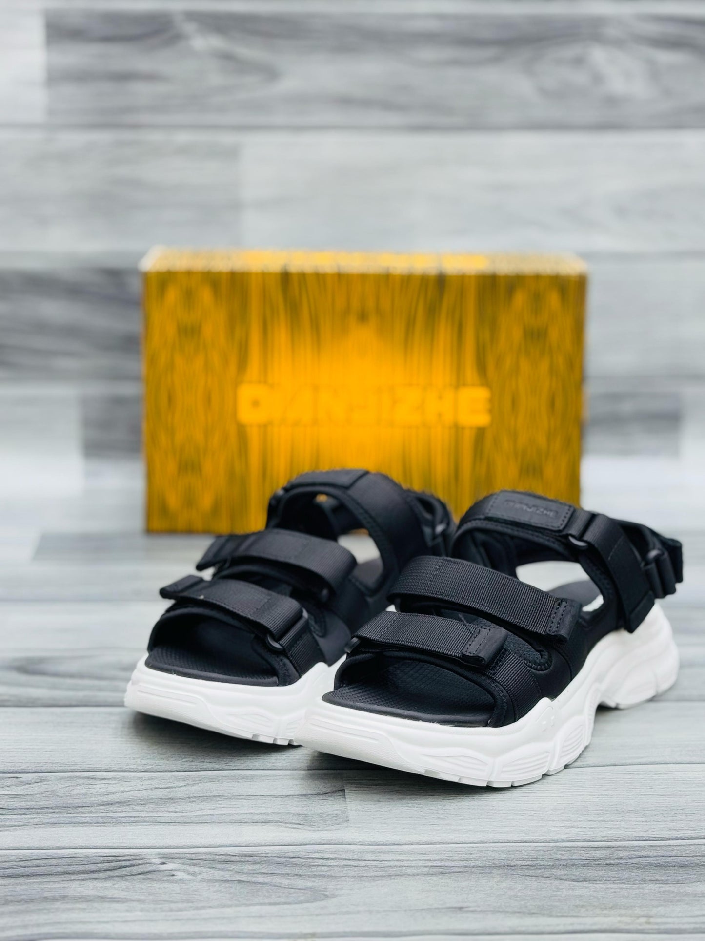 Dianzhe Black Chunky Sandals – Bold, Stylish & Ultra Comfortable