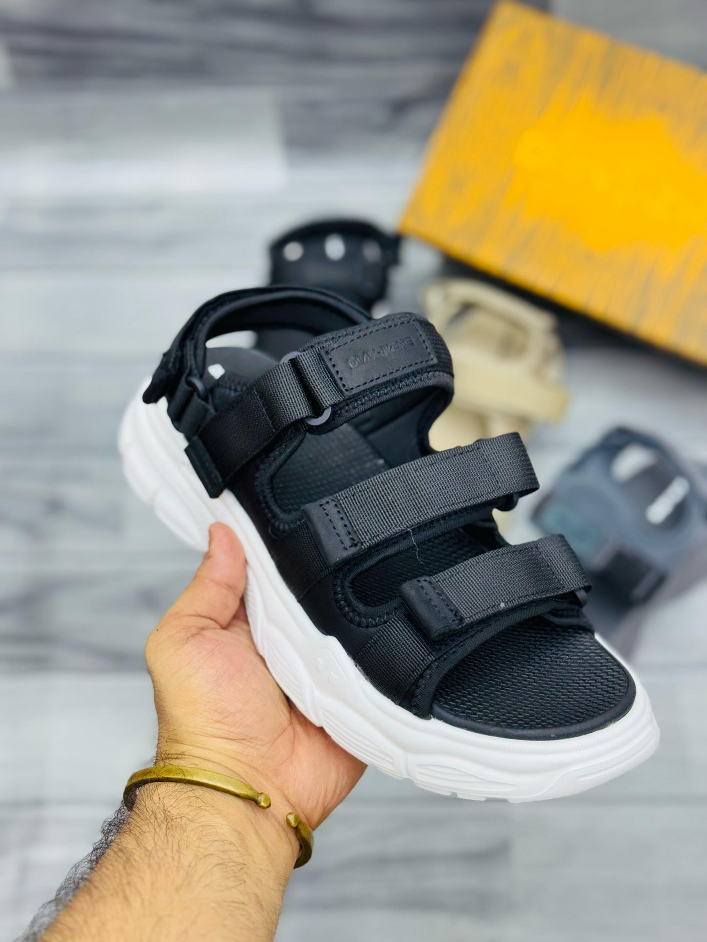 Dianzhe Black Chunky Sandals – Bold, Stylish & Ultra Comfortable