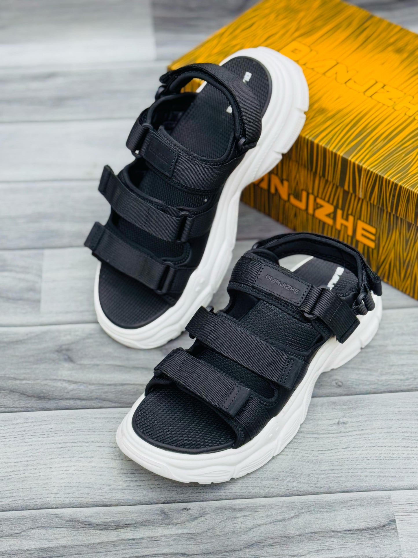 Dianzhe Black Chunky Sandals – Bold, Stylish & Ultra Comfortable