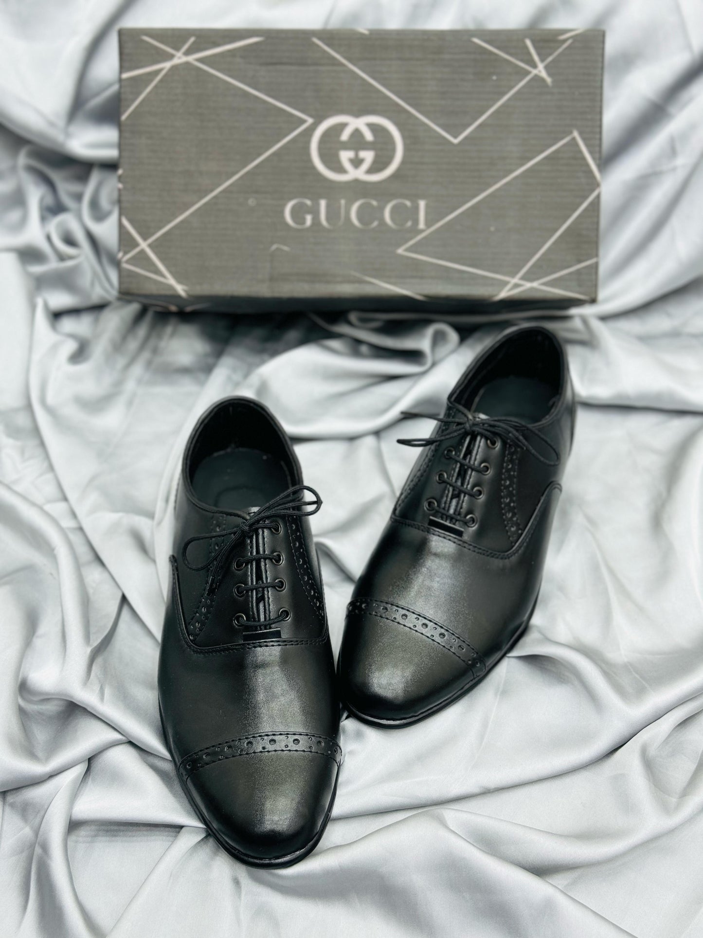 Classic Black Oxford Dress Shoes – Formal Elegance