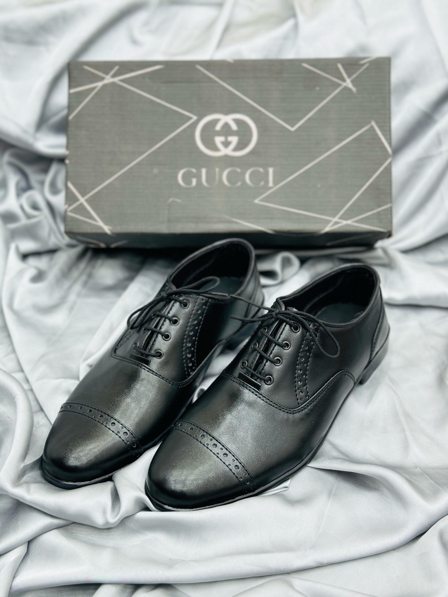 Classic Black Oxford Dress Shoes – Formal Elegance