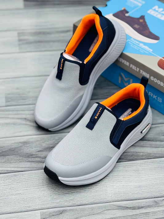 Ultra-Lightweight Slip-On Sneakers – Effortless Comfort & Style