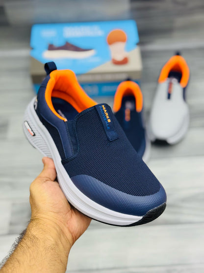 Ultra-Lightweight Slip-On Sneakers – Effortless Comfort & Style