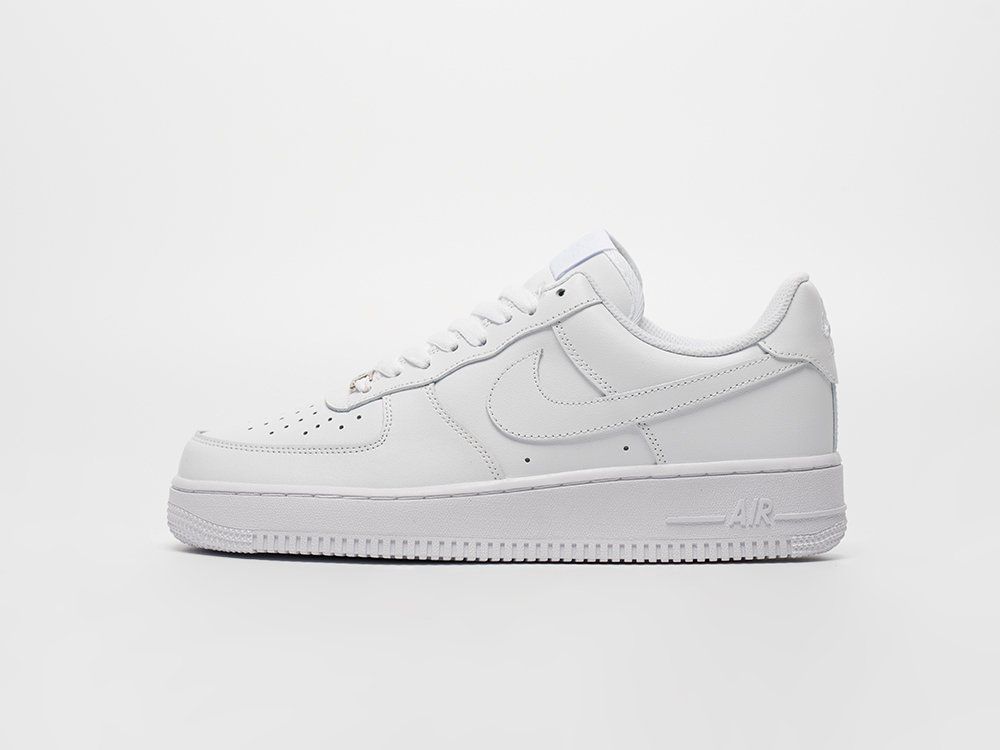 Nike Air Force 1 '07 – Triple White Classic Sneakers